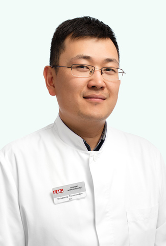 Терапевт, гастроэнтеролог Бек Владимир Тонхениевич