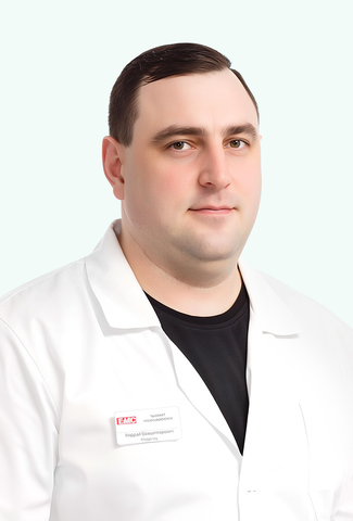 Терапевт первой квалификационной категории Моружко Андрей Владимирович